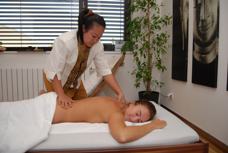 gratis amatörfilm lotus thaimassage gratis amatörfilm lotus thaimassage